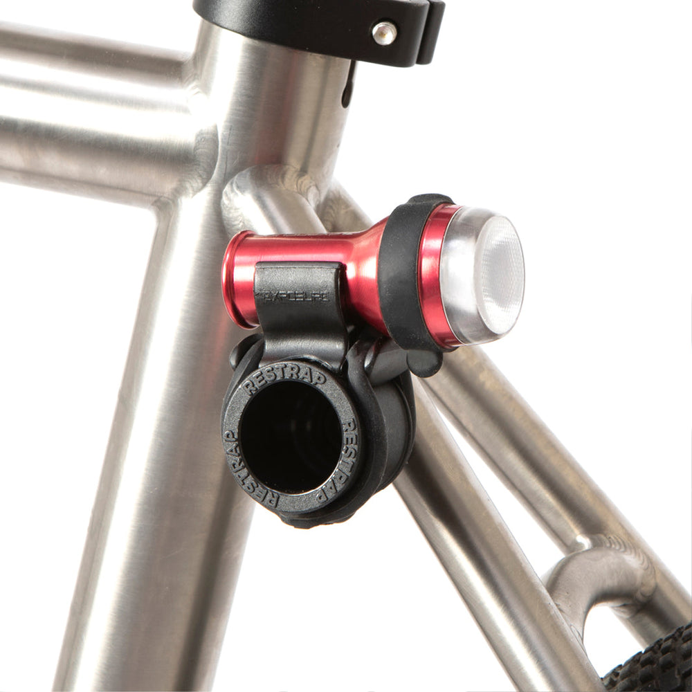 Support d'éclairage vélo Restrap Light Mount