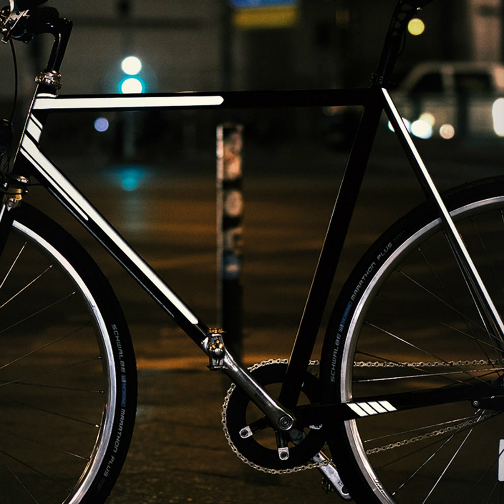 autocollants-reflechissants-cadre-reflective-berlin-stripes-noir-5