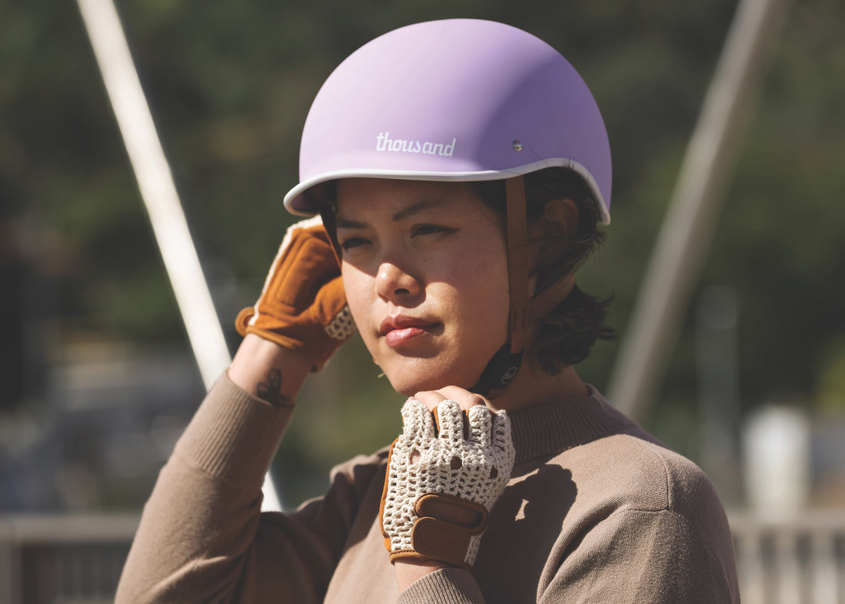 Casque Vélo Vintage Thousand Heritage Jacaranda Purple Violet Lifestyle Mannequin Femme