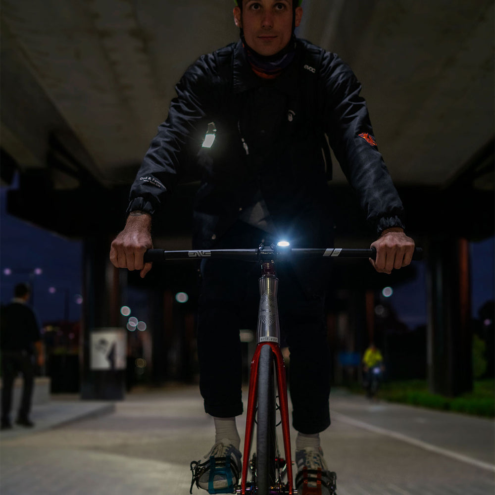 Éclairage vélo avant Knog - Frog USB Front - Spider Black