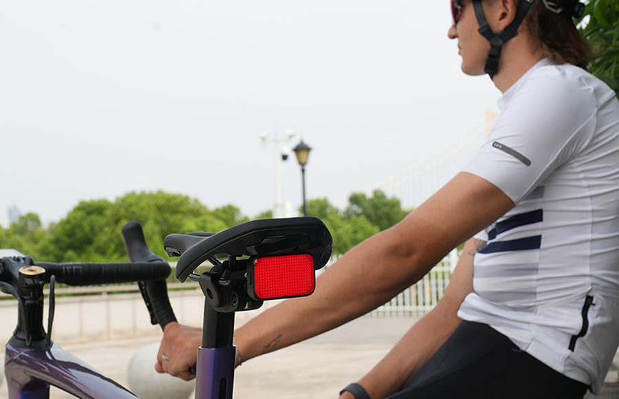 feu-arriere-velo-emoji-igpsport-et6-sec2