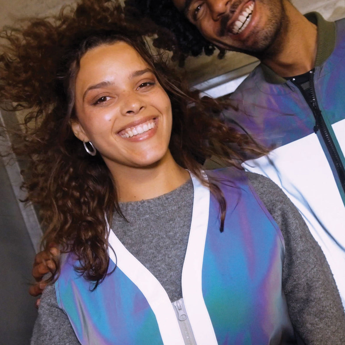 Gilet vélo réfléchissant court femme Gofluo - Bodyglower Blackstar - FAQ