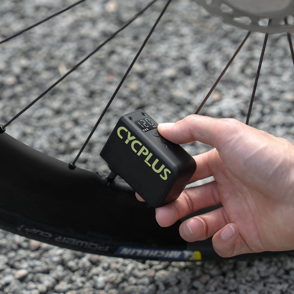 mini-pompe-electrique-velo-cycplus-as2-ultra-4