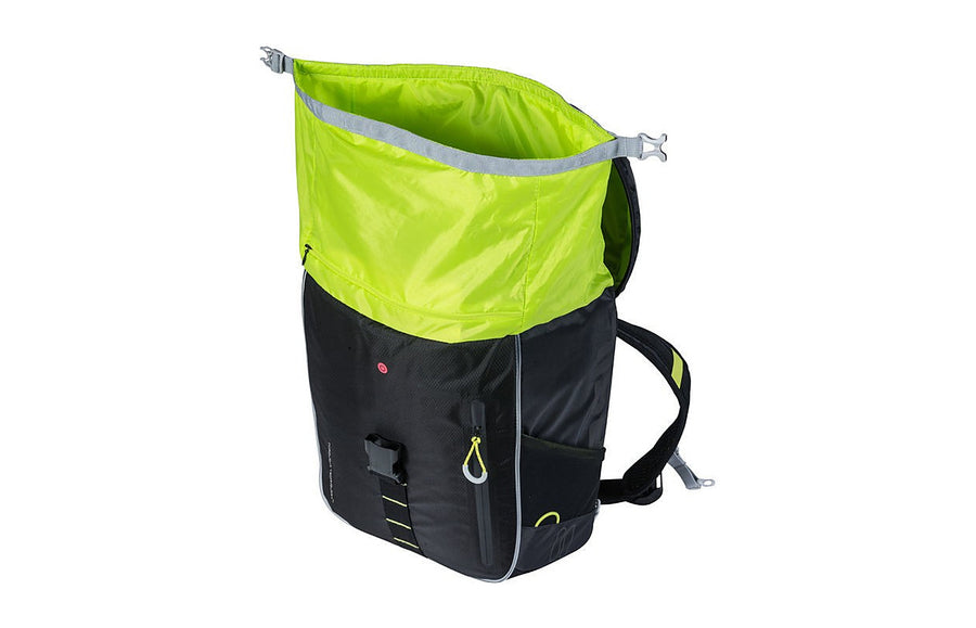 Fermeture roll-top du sac Basil Miles Daypack