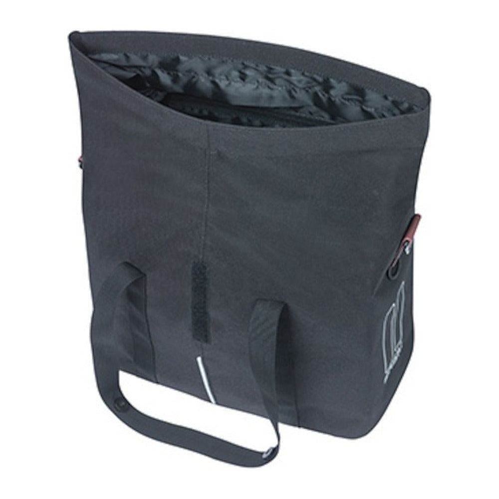 Sac à main vélo Basil City KF Hook 8-11 L coloris Noir – interieur du sac