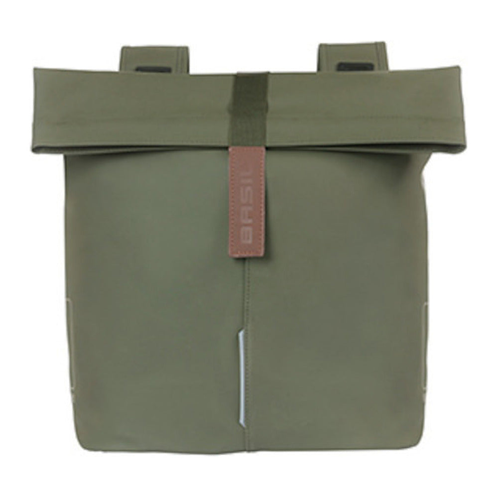 Sacoche double vélo Basil City Universal Bridge 32 L coloris Moss Green – une sacoche vue de face