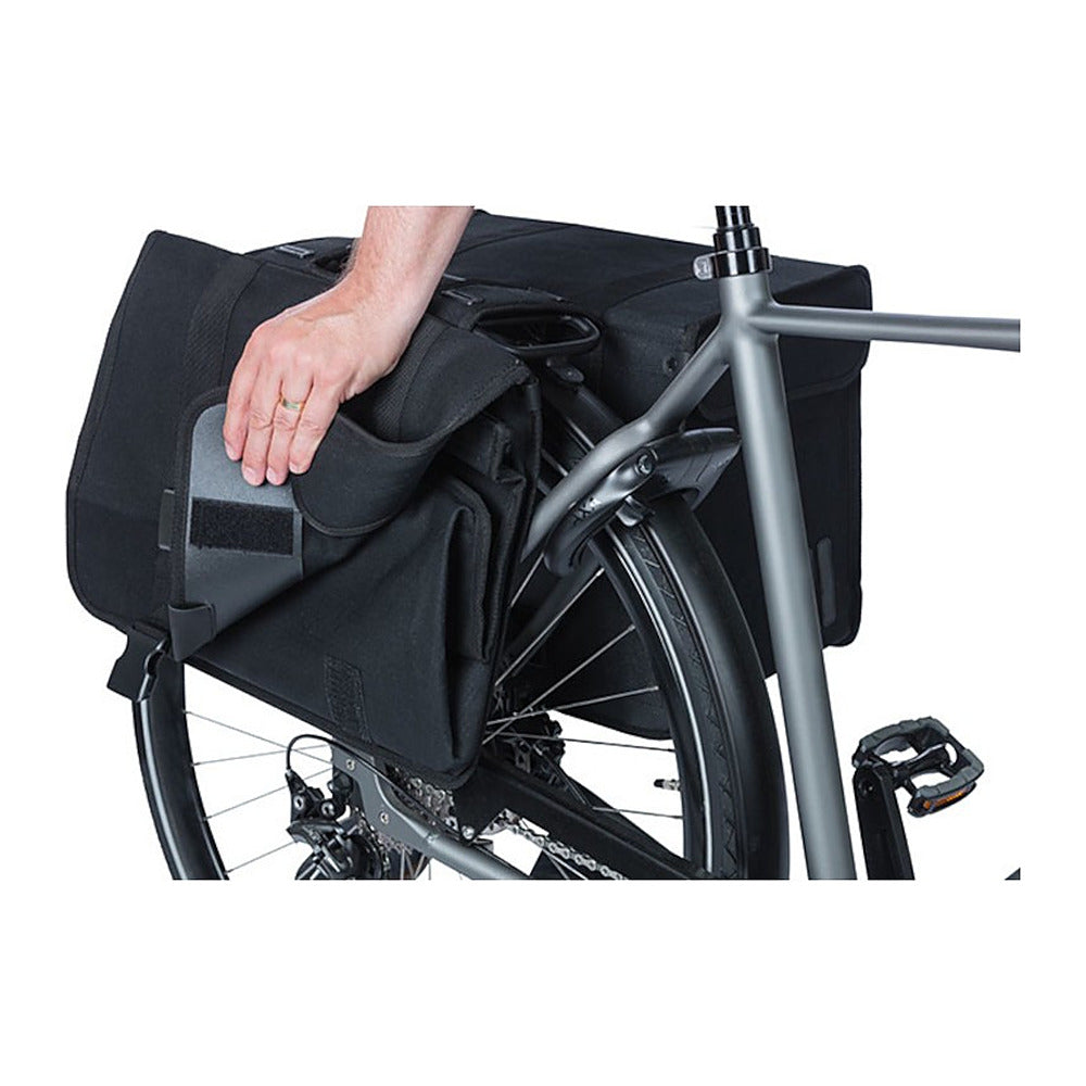 Sacoche double vélo Basil Kavan Eco Classic 58 L coloris Noir – vue de profil