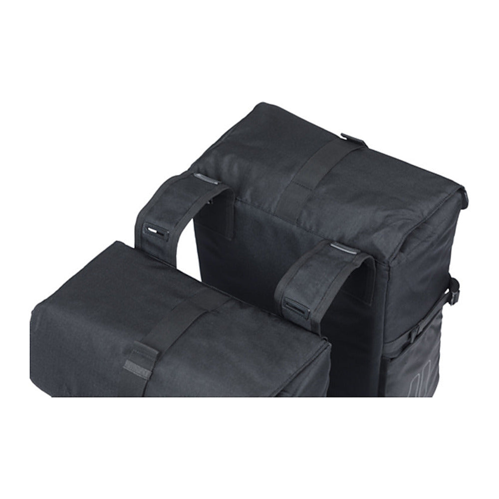 Sacoche double vélo Basil Move Universal Bridge 30 L coloris Noir – la paire vue de dessus