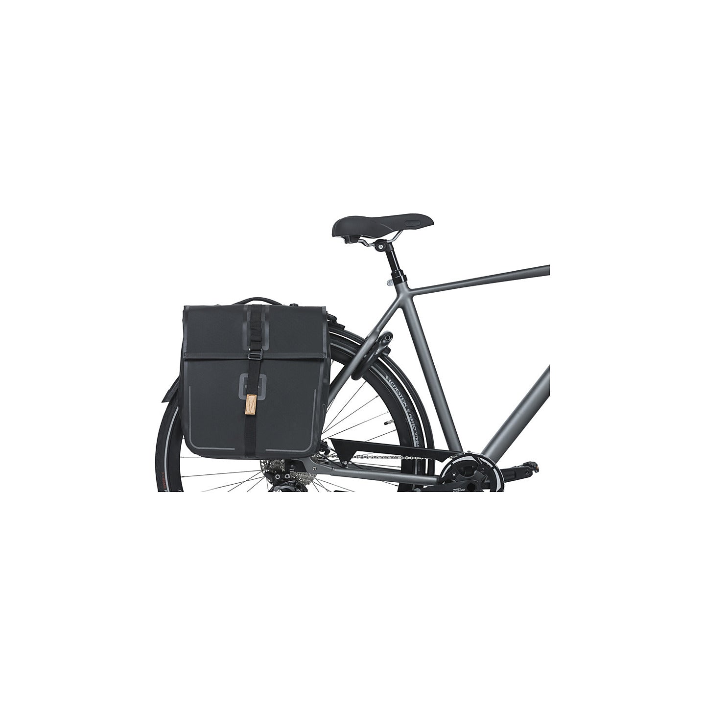 Sacoche double Basil Urban Dry MIK montee sur un velo
