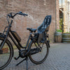 Siège arrière Urban Iki Ta-ke noir monté sur un vélo