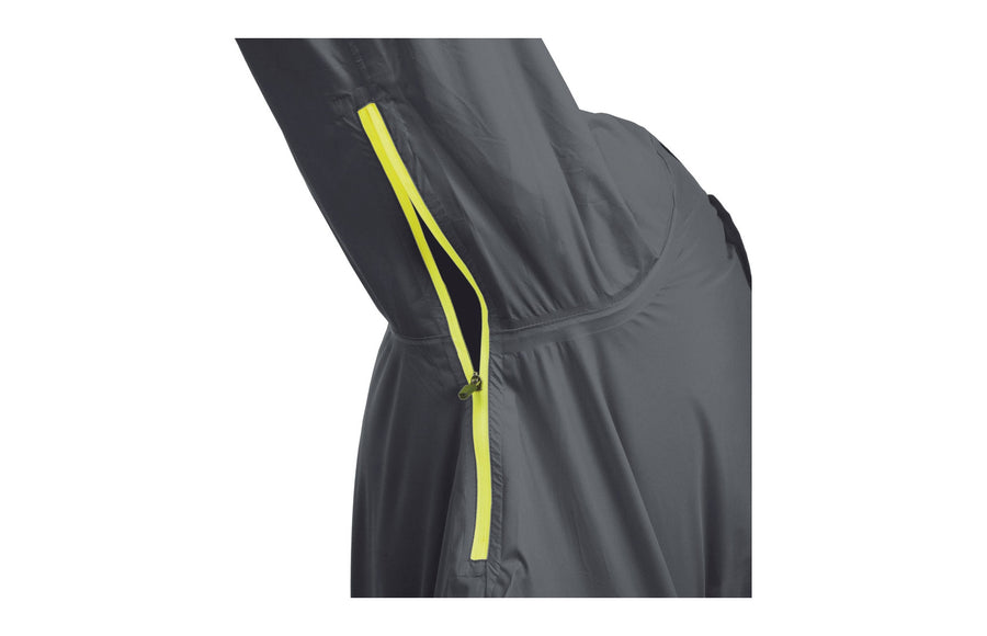 Zip d'aération sous les bras de la Nano Rain Alpha
