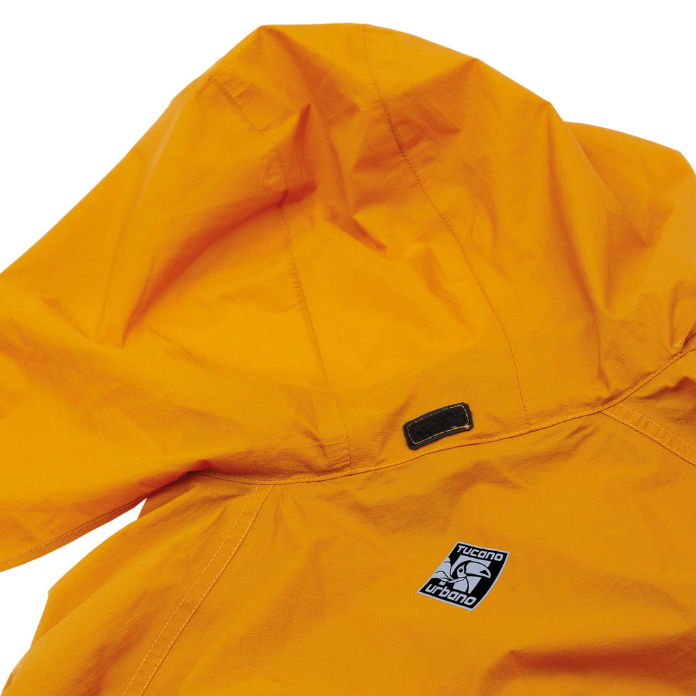 Col et rabat anti-eau de la Nano Rain Ultra orange
